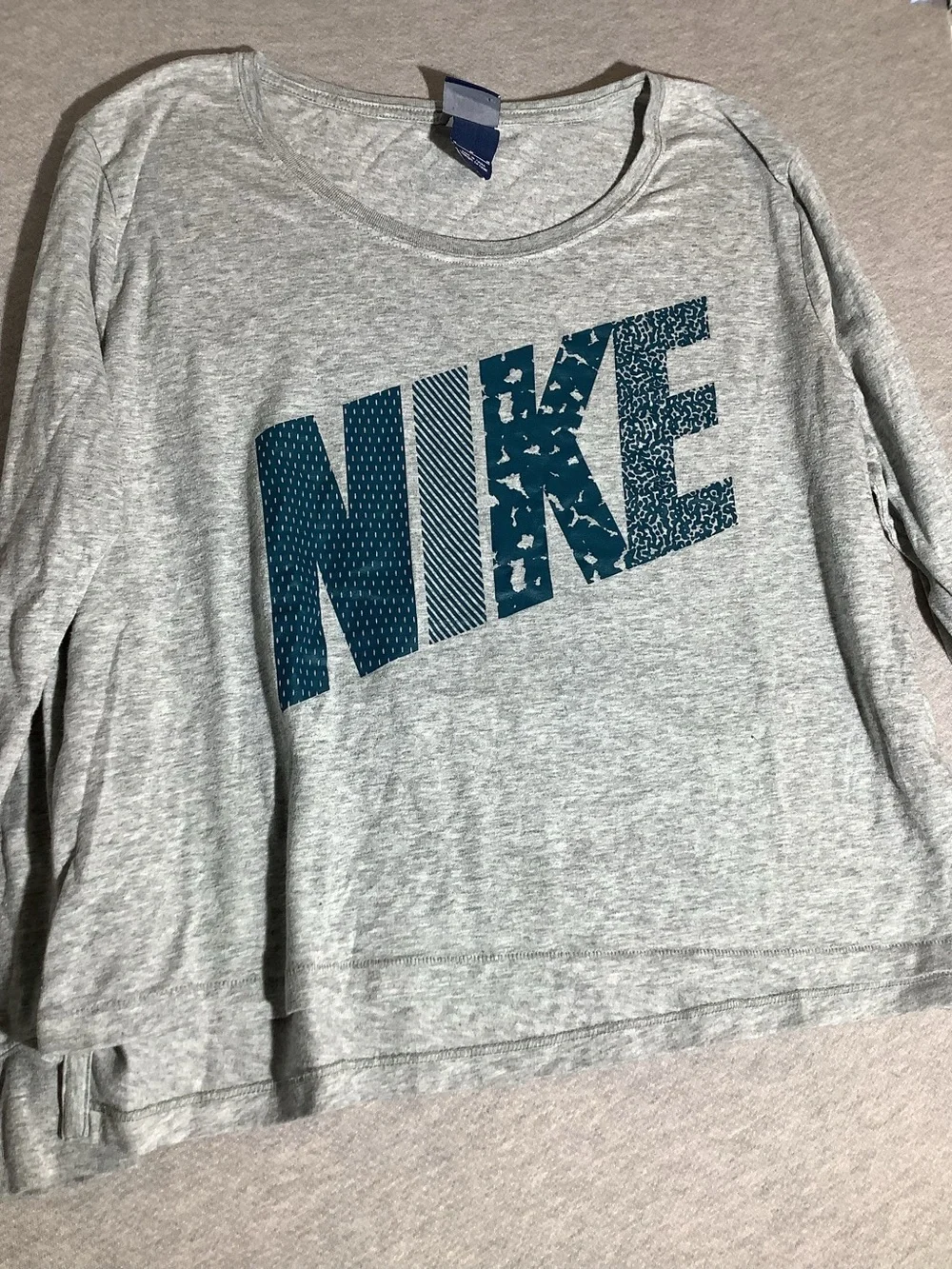 Nike Heather Gray Long Sleeve Tee with Teal Logo